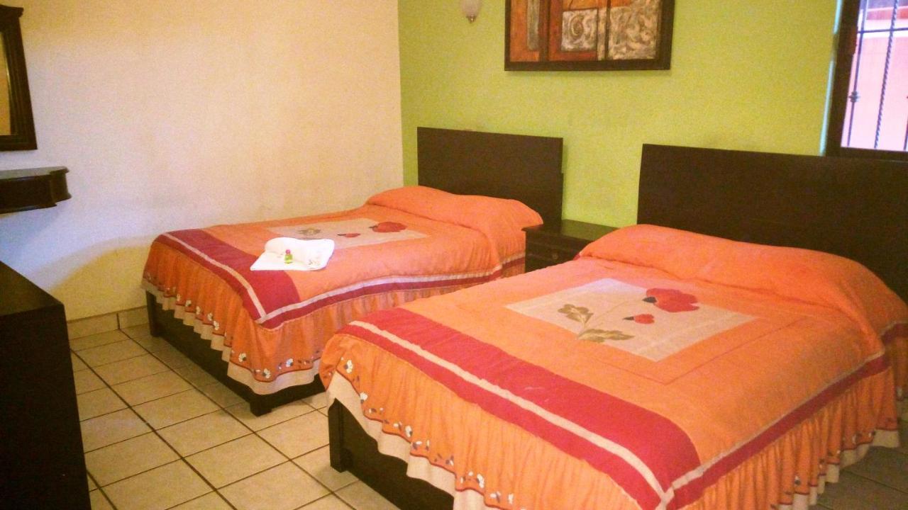 Hotel Real Plaza Окосинго Экстерьер фото
